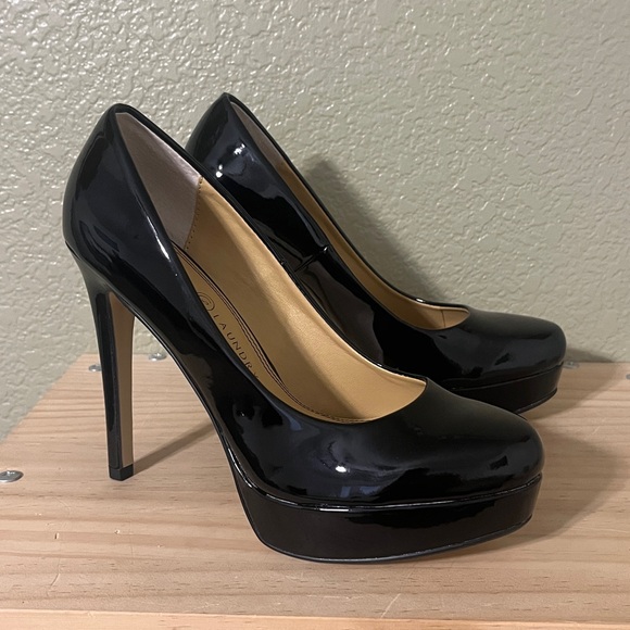 Chinese Laundry Black Patent Platform Pumps 8 - Picture 1 of 8